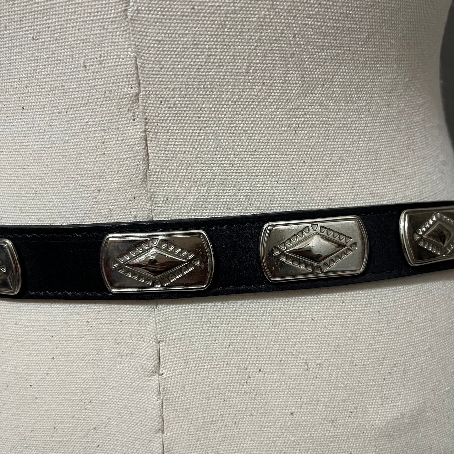 Vintage Black With Silver Metal Skinny Belt Sz- Medium/Large