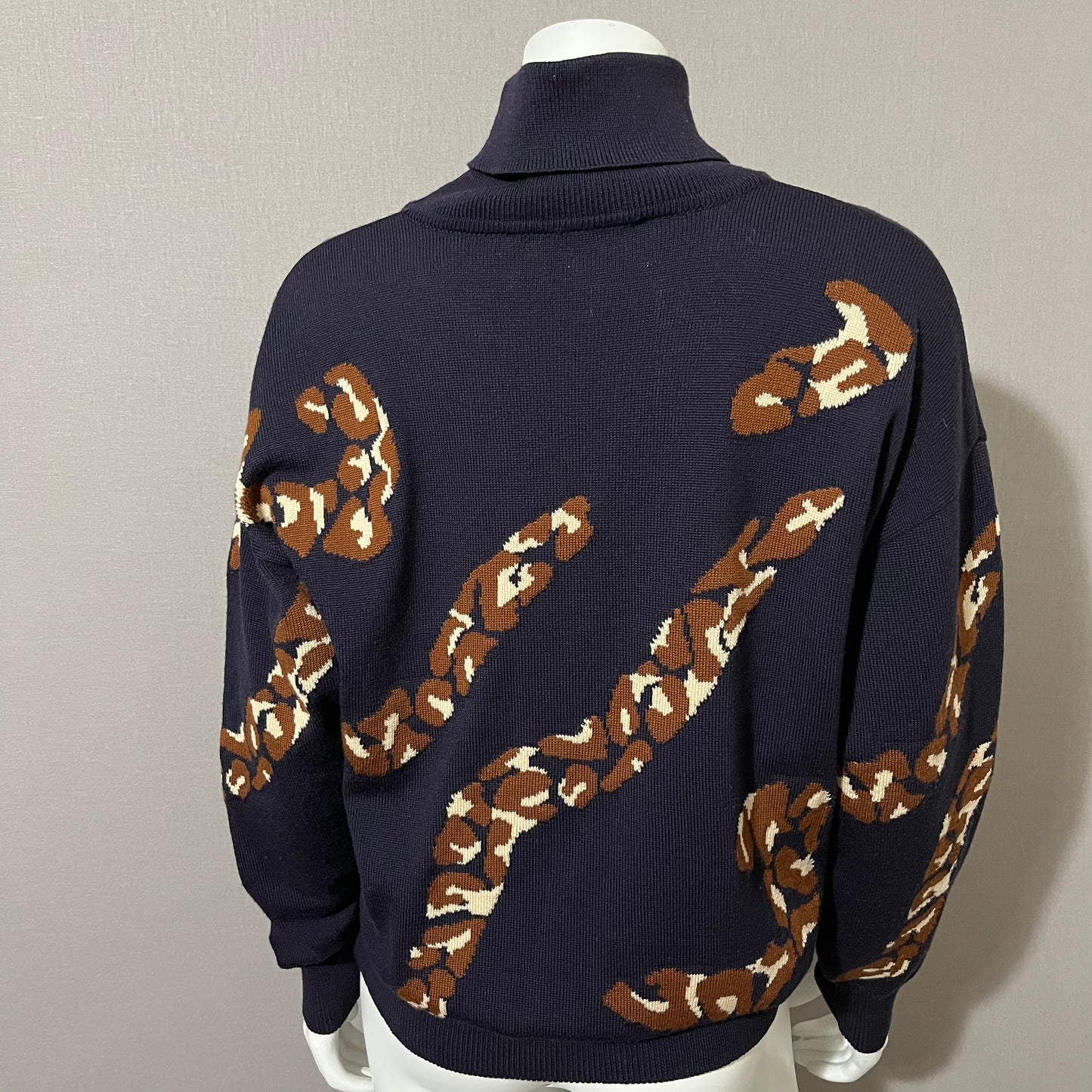 Vintage Escada Navy Pure Wool Print Turtleneck Sweater Sz- Medium/Large