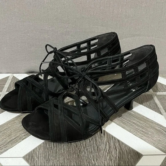 Stuart Weitzman Black Strappy Sandal Sz-6 1/2