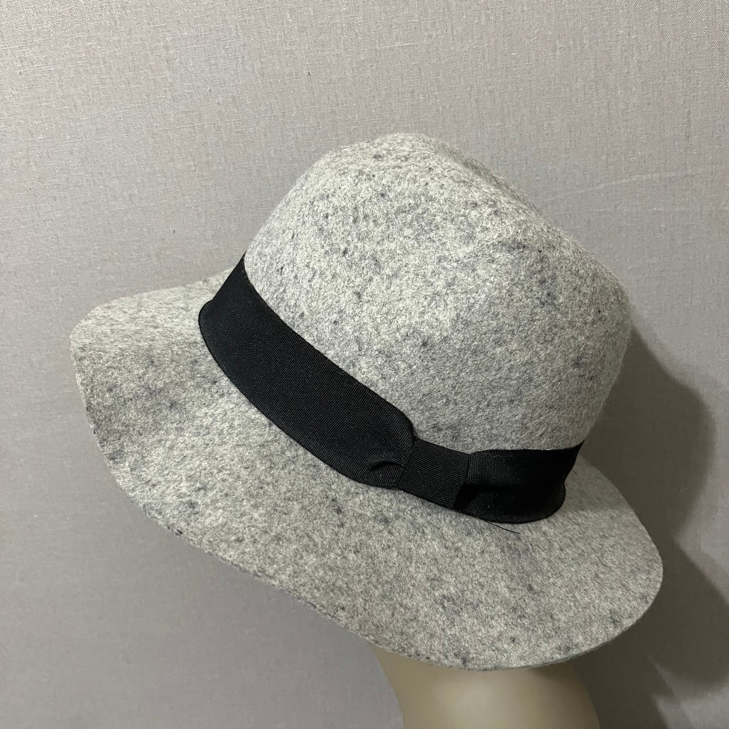 Gray & Black Floppy Wool Hat Sz-One Size Fits Most