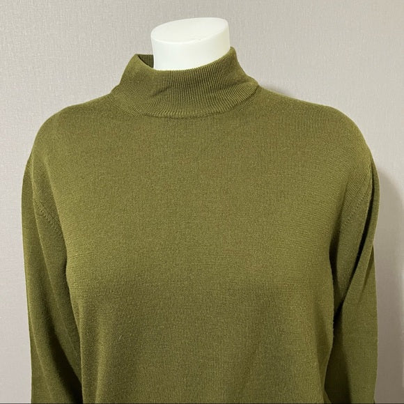 Saks Fith Avenue Green 100% Virgin Wool Men’s Sweater Sz-Large