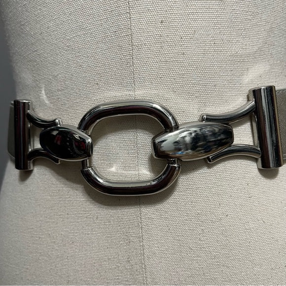 Silver With Oval Buckle With Stretch Belt Sz-Small/Medium