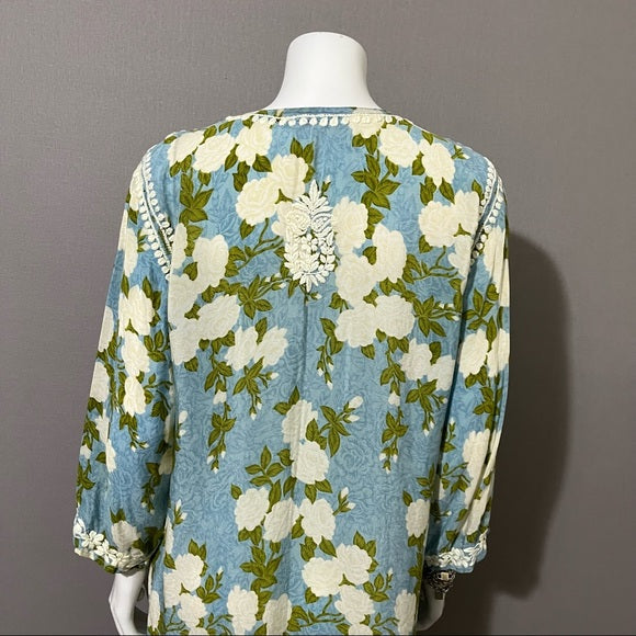 Amaya Light Blue Floral Embroidered Tunic Top 3/4 Sleeve Sz-Medium