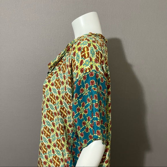 Sundance Multi-Color Print 100% Silk Short Sleeve Top Sz Large