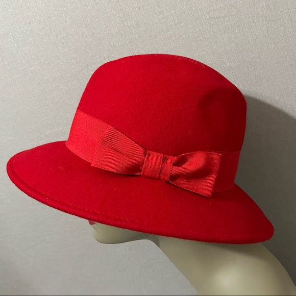 Betmar Red 100% Wool With Side Bow Hat