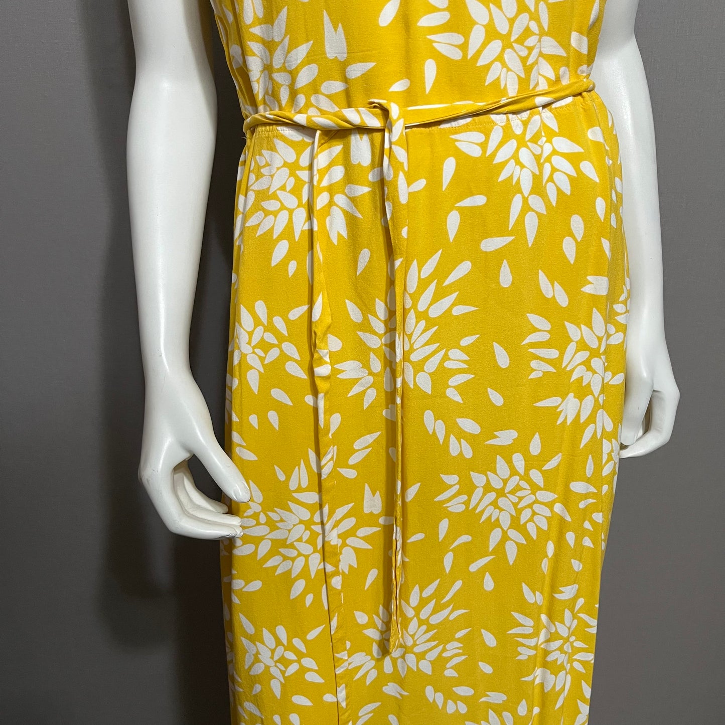 A New Day Yellow Rayon Floral Dress Sz-Large