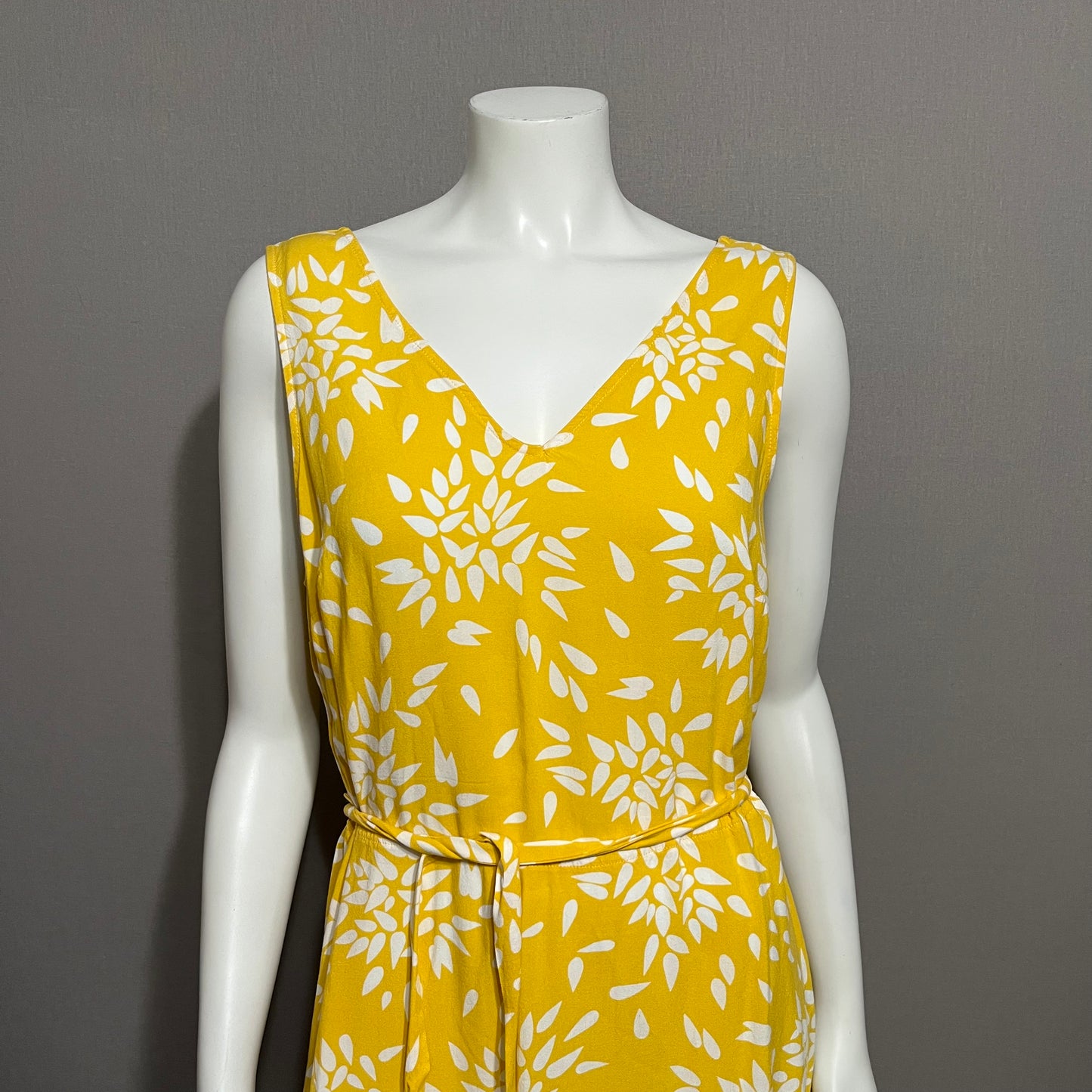 A New Day Yellow Rayon Floral Dress Sz-Large