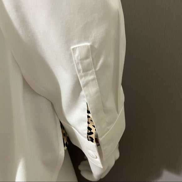 Chico’s White with Leopard Pocket Cotton Button Front Shirt Sz 1 (Medium)