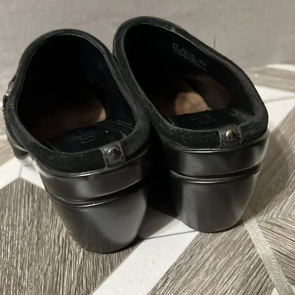 Cole Haan Black Slip On Suede Leather Mules Sz-6 1/2 B