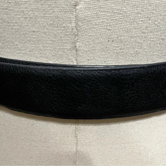 Chico’s Black Leather Adjustable Belt With Circle Metal Buckle Sm/Med