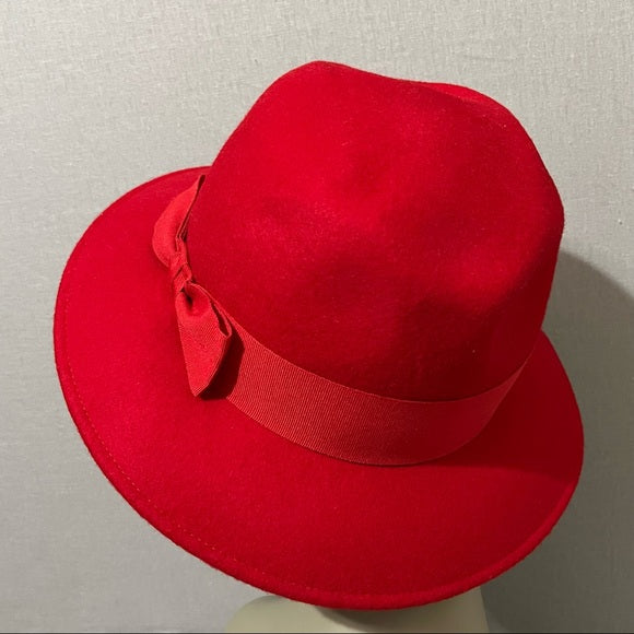 Betmar Red 100% Wool With Side Bow Hat