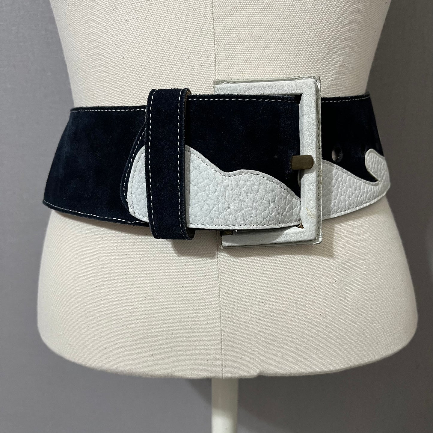 Vintage Johnny Farah Black/ White Cowhide Suede Leather Belt Sz-Small