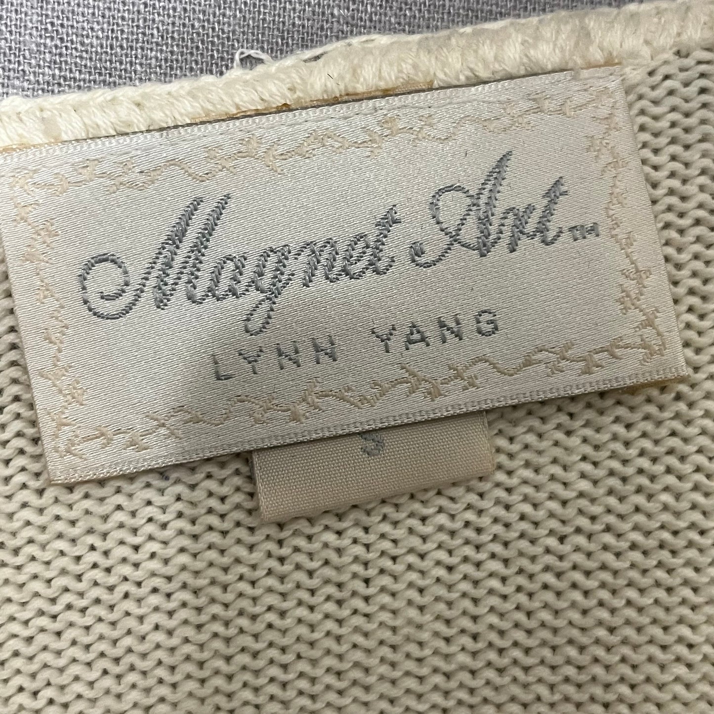 Vintage Lynn Yang Cream Floral Embroidered Sweater Sz-Medium