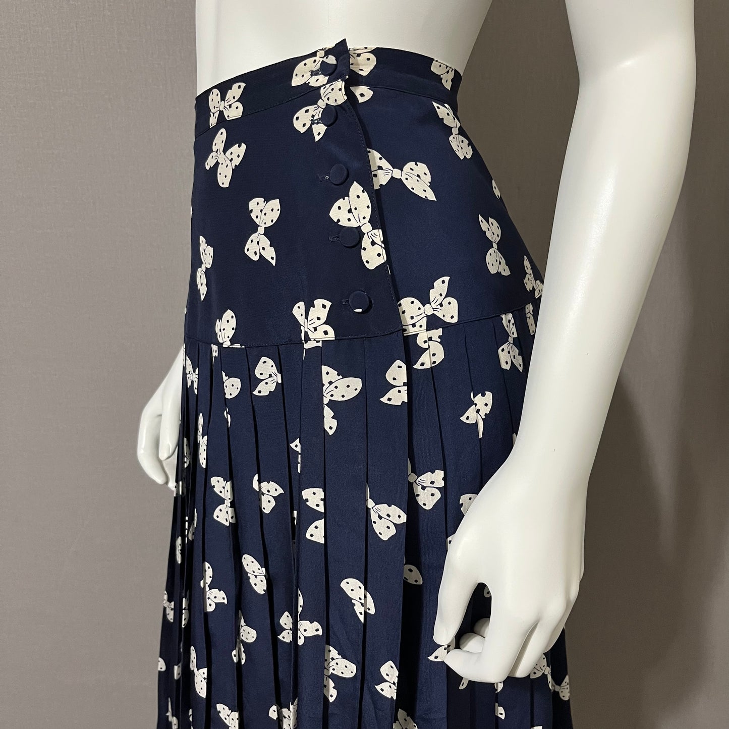 Silk Maggy London Navy Bow Pleated Midi Skirt Sz-10 or Small-Medium