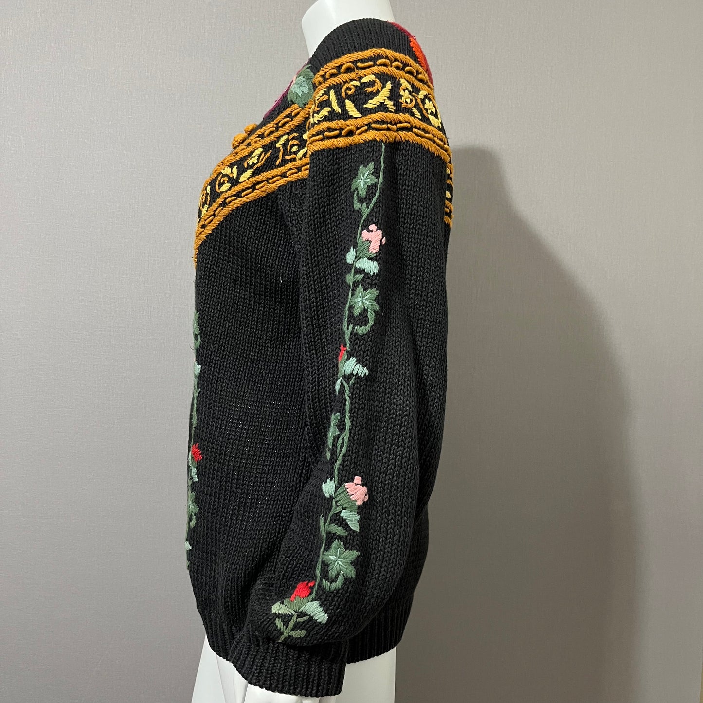 Vintage Arlando Black Artsy Floral Embroidery Ramie | Cotton Sweater Sz-Medium