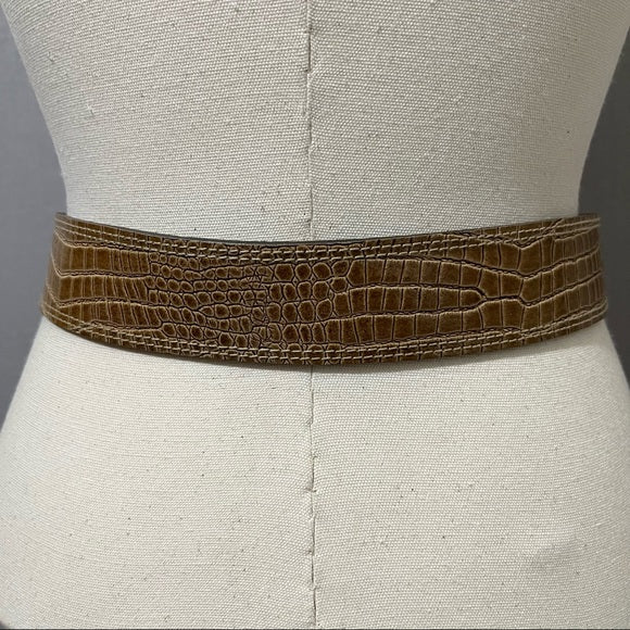 Escada Brown Patent Textured Leather With Gold Buckle Belt Sz-Medium