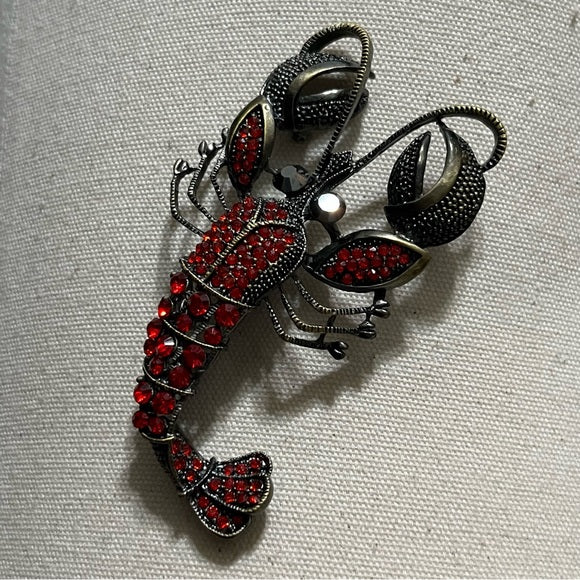 Lobster Red Antique Gold Brooch