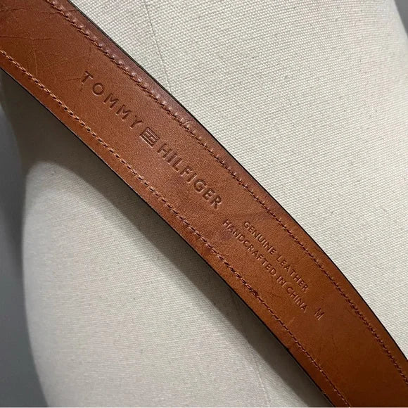 Tommy Hilfiger Burgundy Leather Antique Gold Buckle Belt Sz-Medium