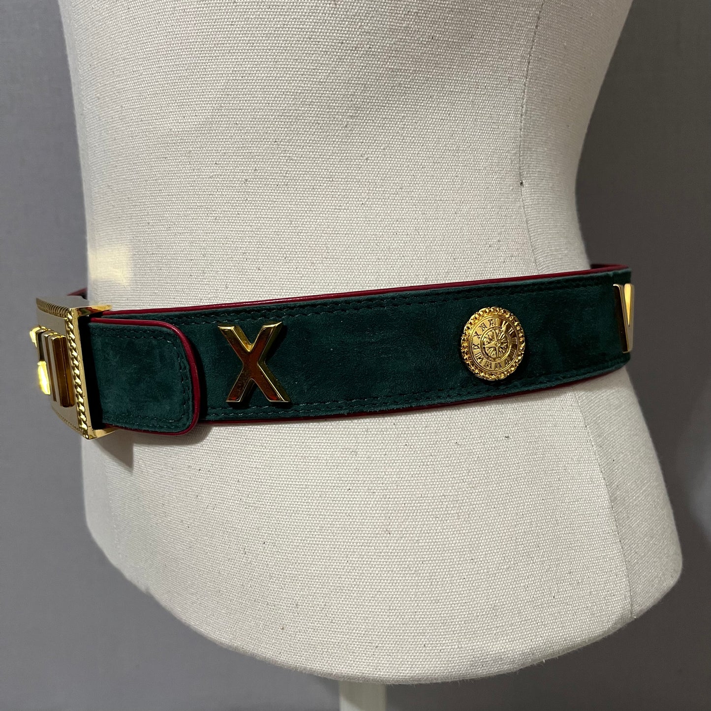 Vintage Rare Escada Roman Numeral Green Suede Leather Belt Sz-40