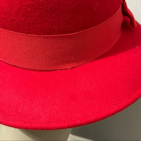 Betmar Red 100% Wool With Side Bow Hat