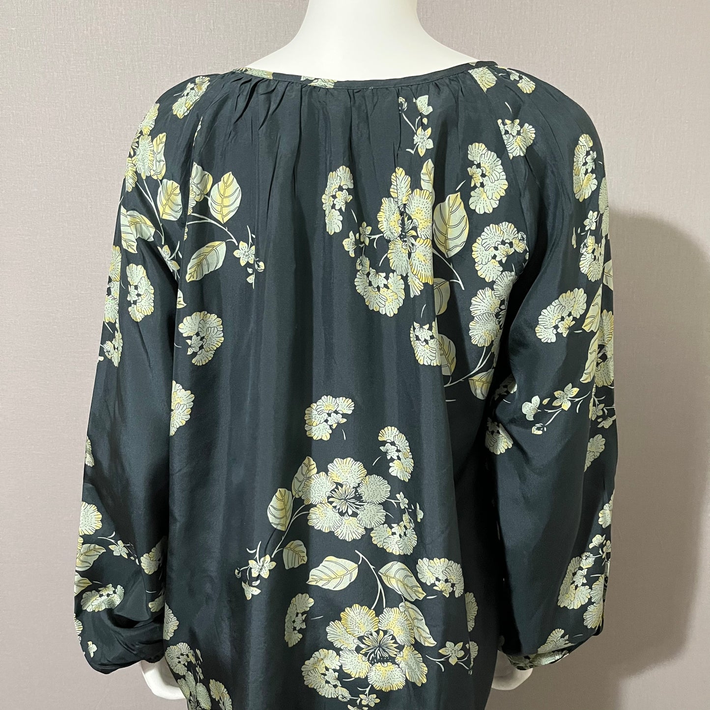 Sundance Green Floral Print Silk Blouse Sz-Large