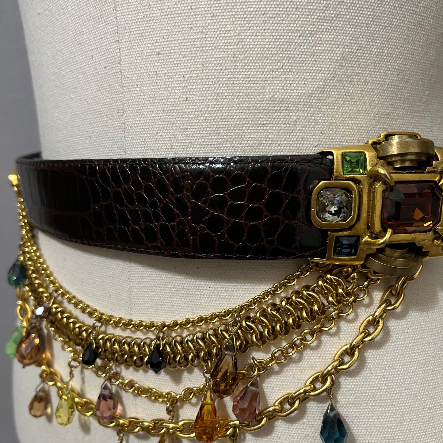 Vintage Rare Fahrenheit Connie Bates Dark Brown Leather Be-Jeweled Chain Belt Sz-Large