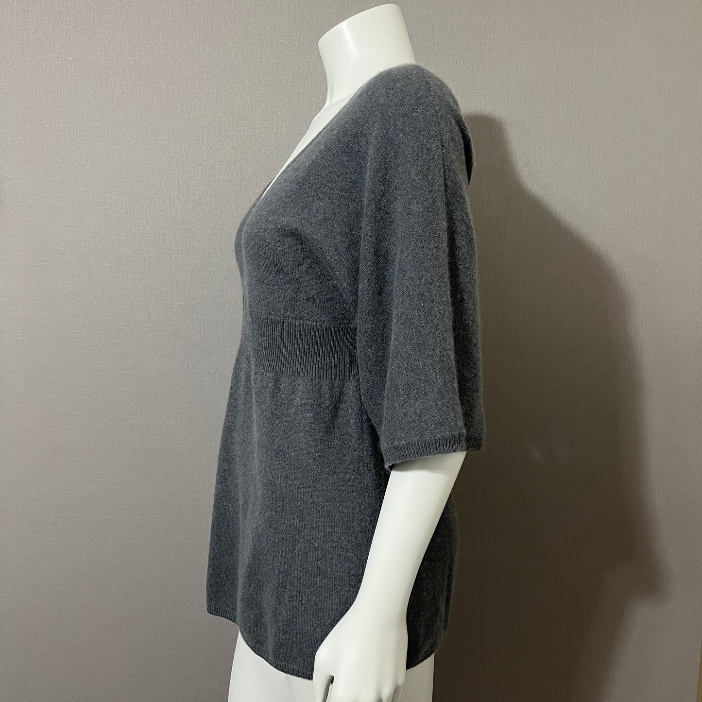 Cashmere Elena Solano V-Neck  Peplum Sweater Sz-Medium
