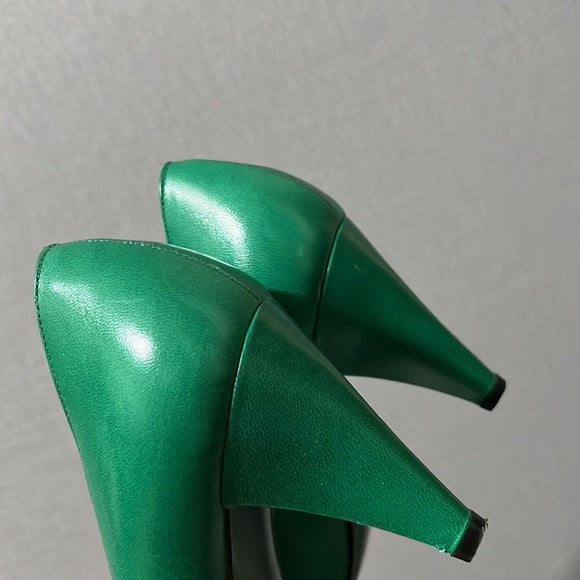 Bruno Magli Green Leather With Gold Accent Heels Sz-6 B