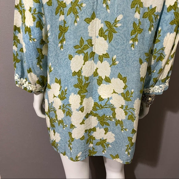 Amaya Light Blue Floral Embroidered Tunic Top 3/4 Sleeve Sz-Medium