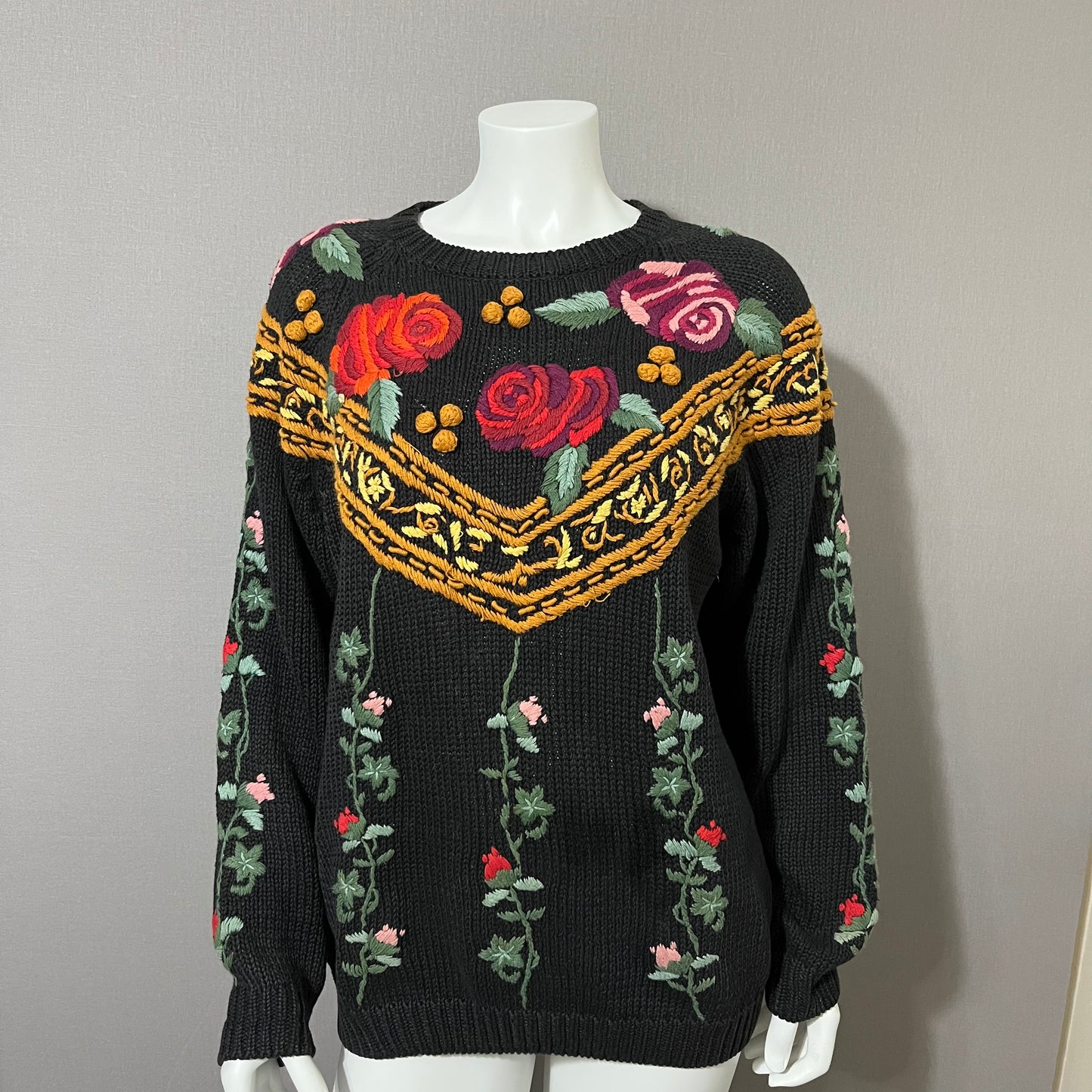 Vintage Arlando Black Artsy Floral Embroidery Ramie | Cotton Sweater Sz-Medium