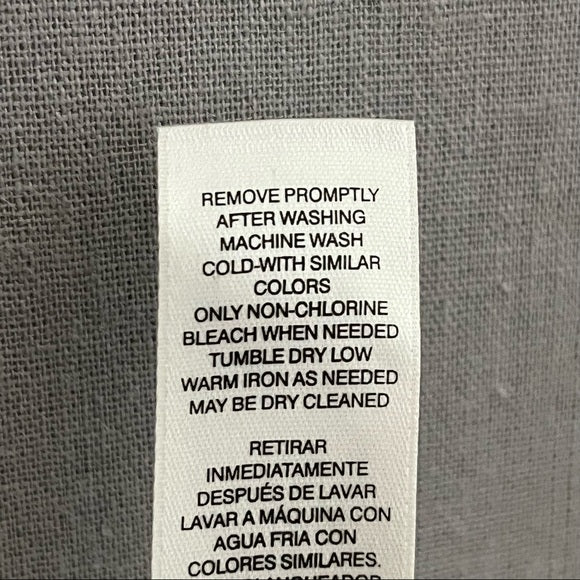 Chico’s White Cotton No Iron Button Front Shirt Sz-1 (Medium)