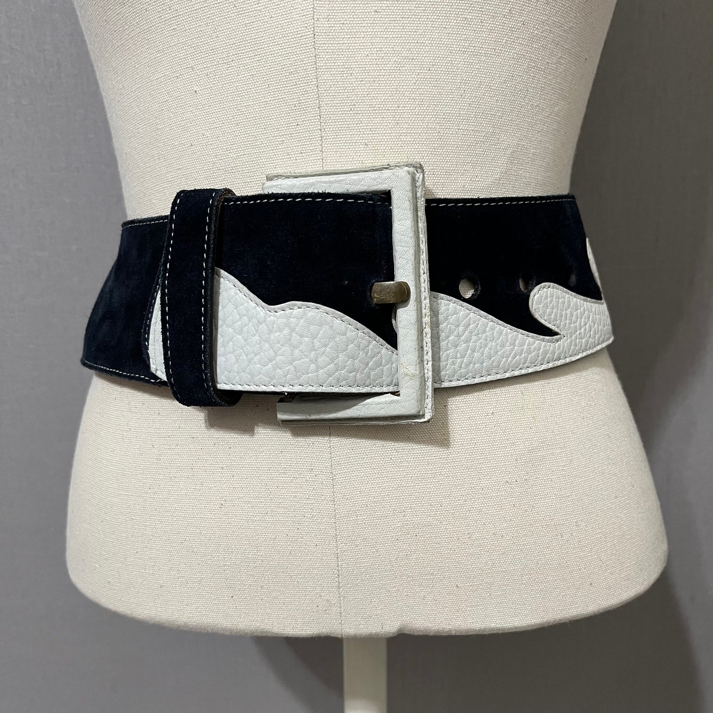 Vintage Johnny Farah Black/ White Cowhide Suede Leather Belt Sz-Small