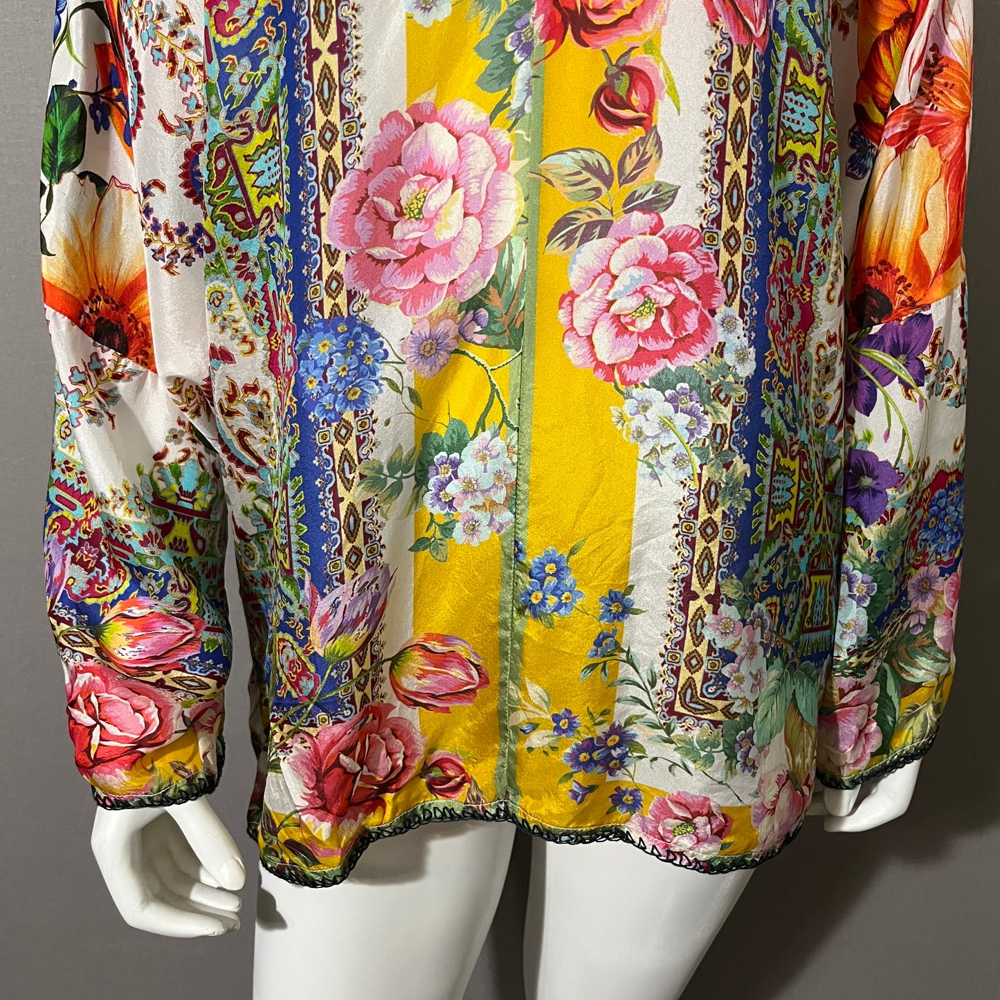 Johnny Was Floral Long Sleeve V-Neck Blouse Sz-Large