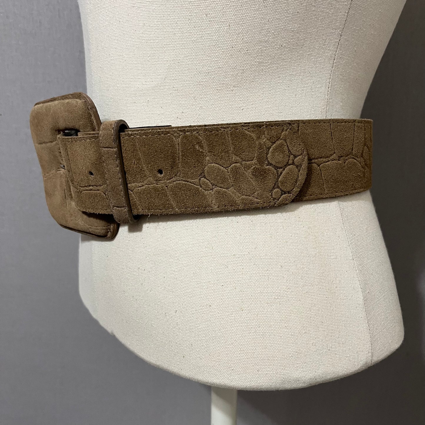 Vintage Chetta B Brown Genuine Leather Textured Wide Belt Sz-10