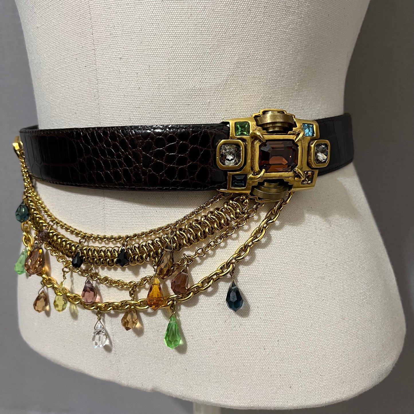 Vintage Rare Fahrenheit Connie Bates Dark Brown Leather Be-Jeweled Chain Belt Sz-Large