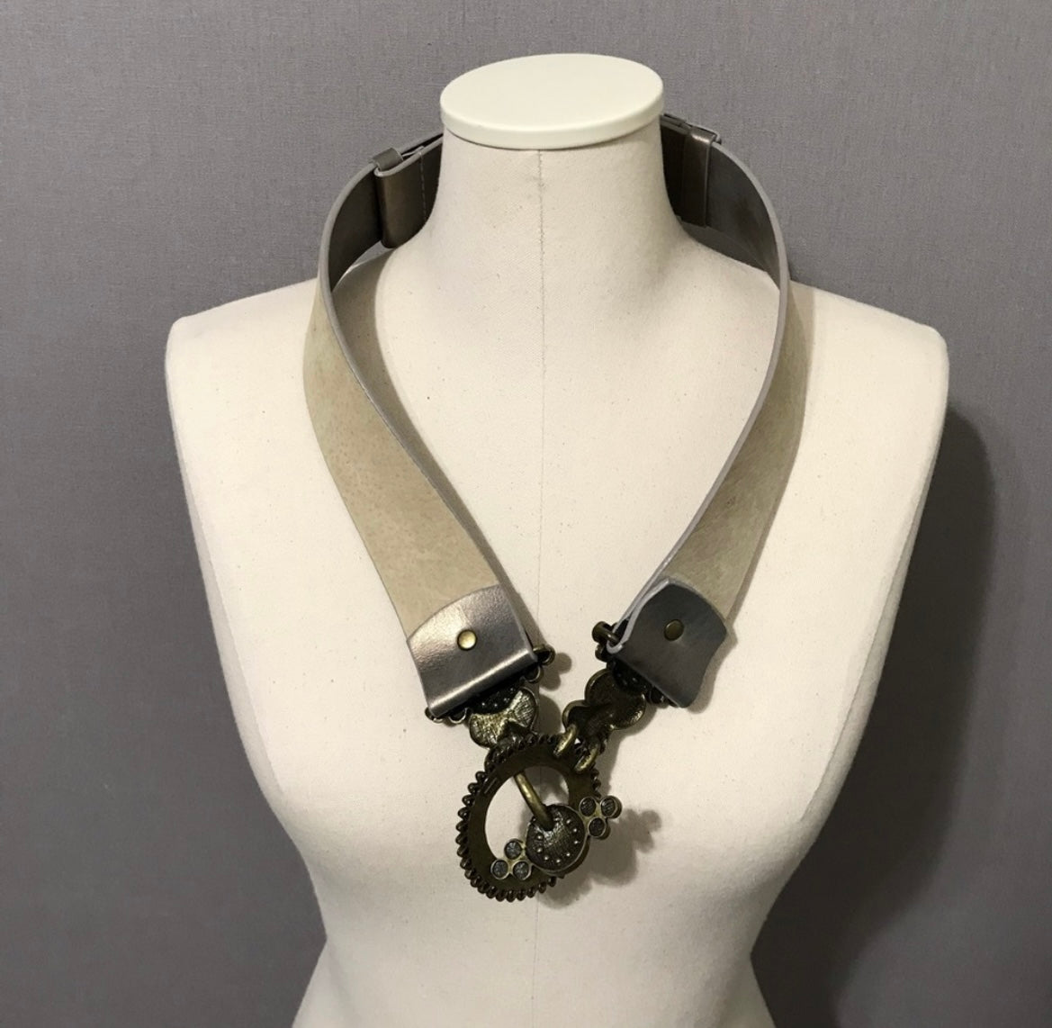 Chico’s Silver Gold Tone Jewel Stones Push Pull Adjustable Wide Chunky Belt Sz-S