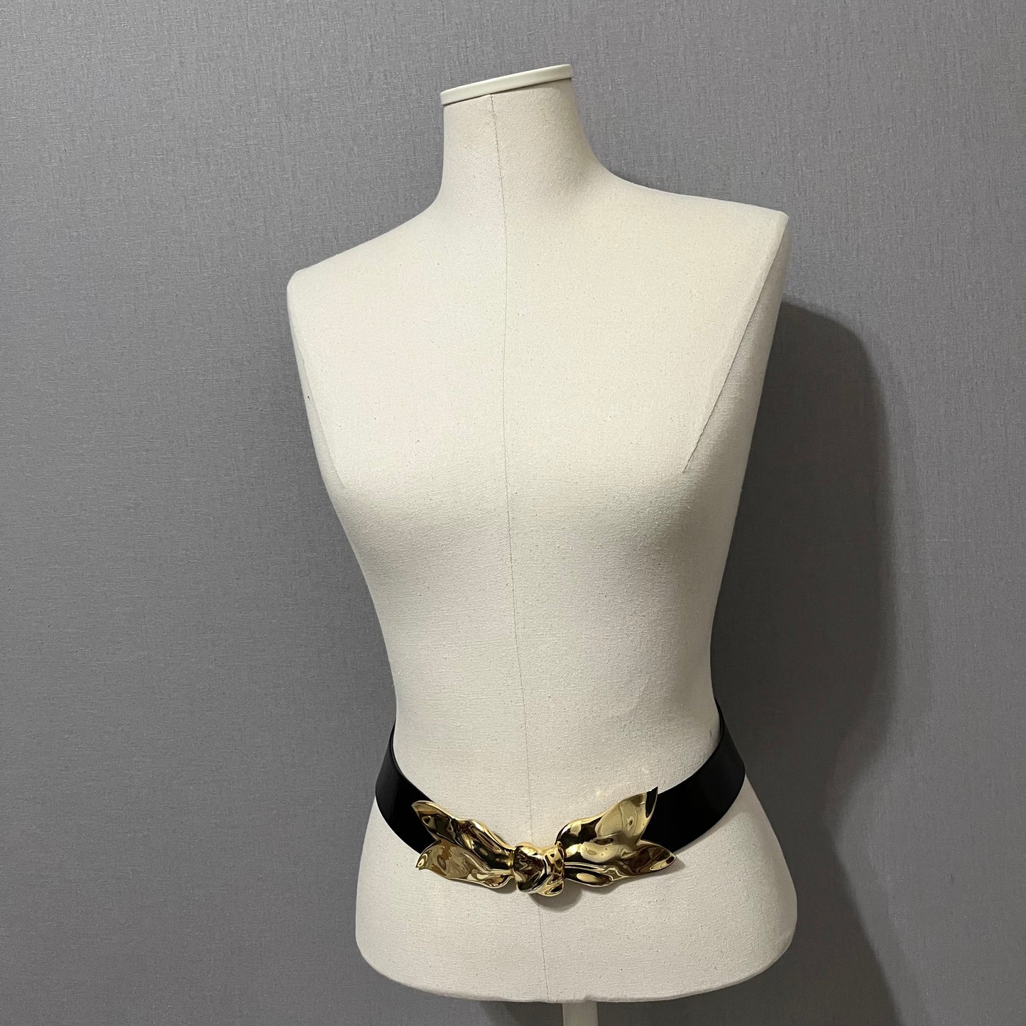 Vintage Black Leather With Gold Floral Buckle Adjustable Belt Sz-Small/Large