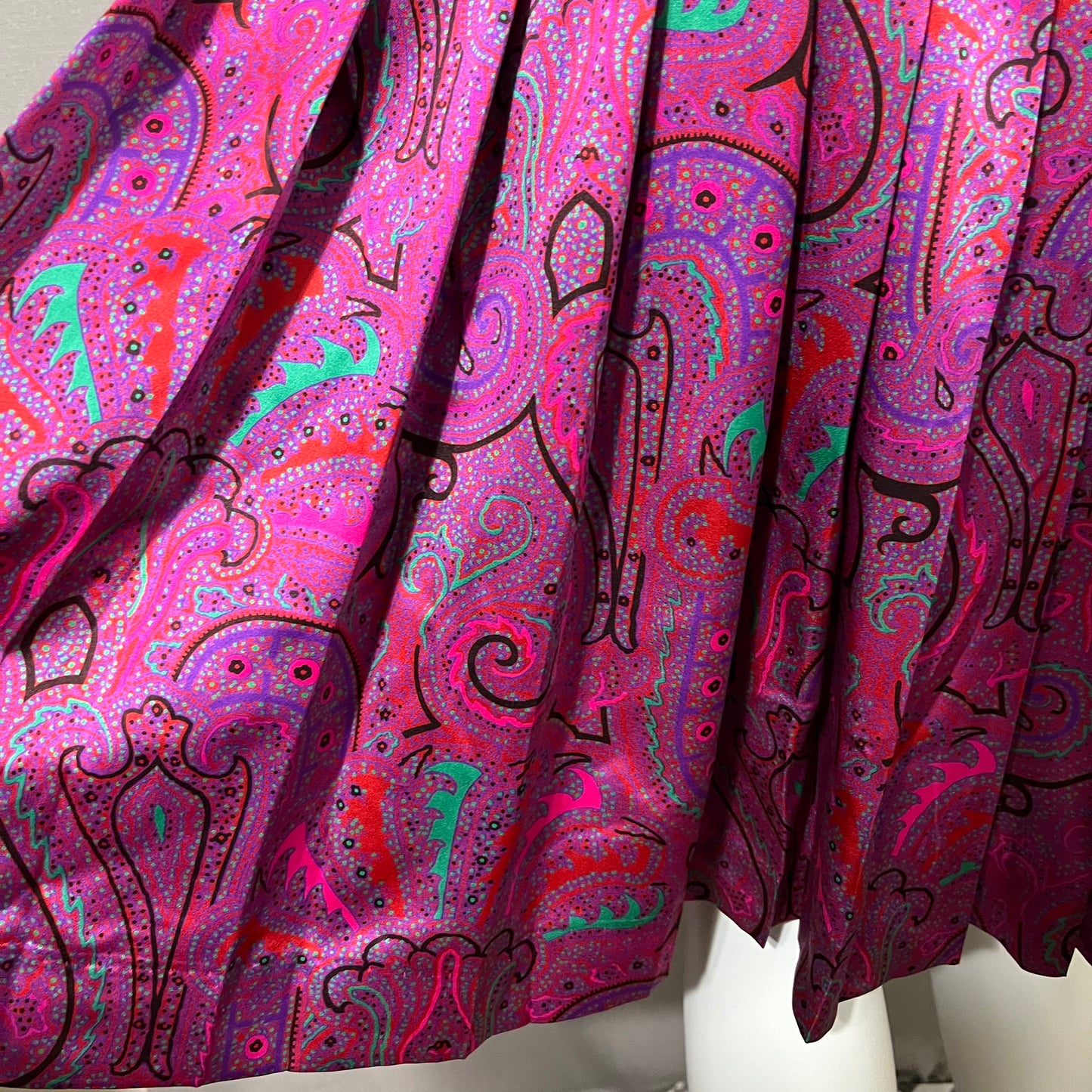 Vintage Carlisle 100% Silk Paisley Print Skirt Sz-8