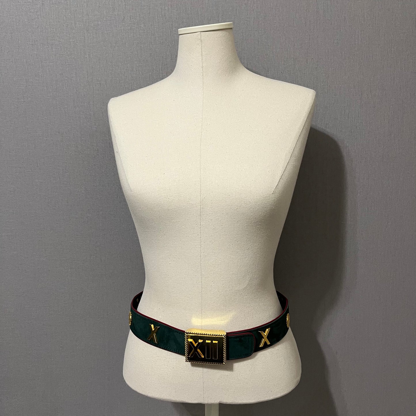 Vintage Rare Escada Roman Numeral Green Suede Leather Belt Sz-40