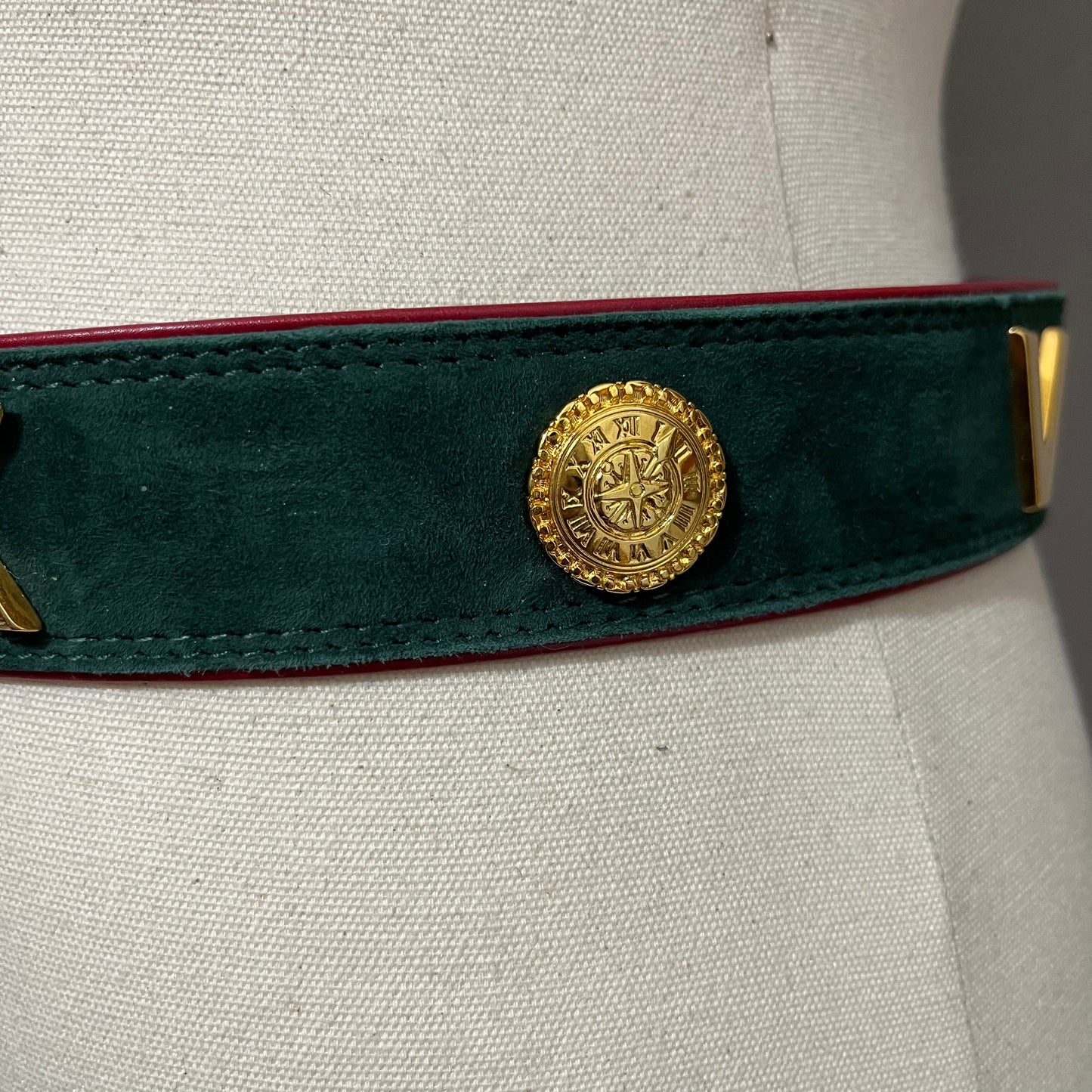 Vintage Rare Escada Roman Numeral Green Suede Leather Belt Sz-40