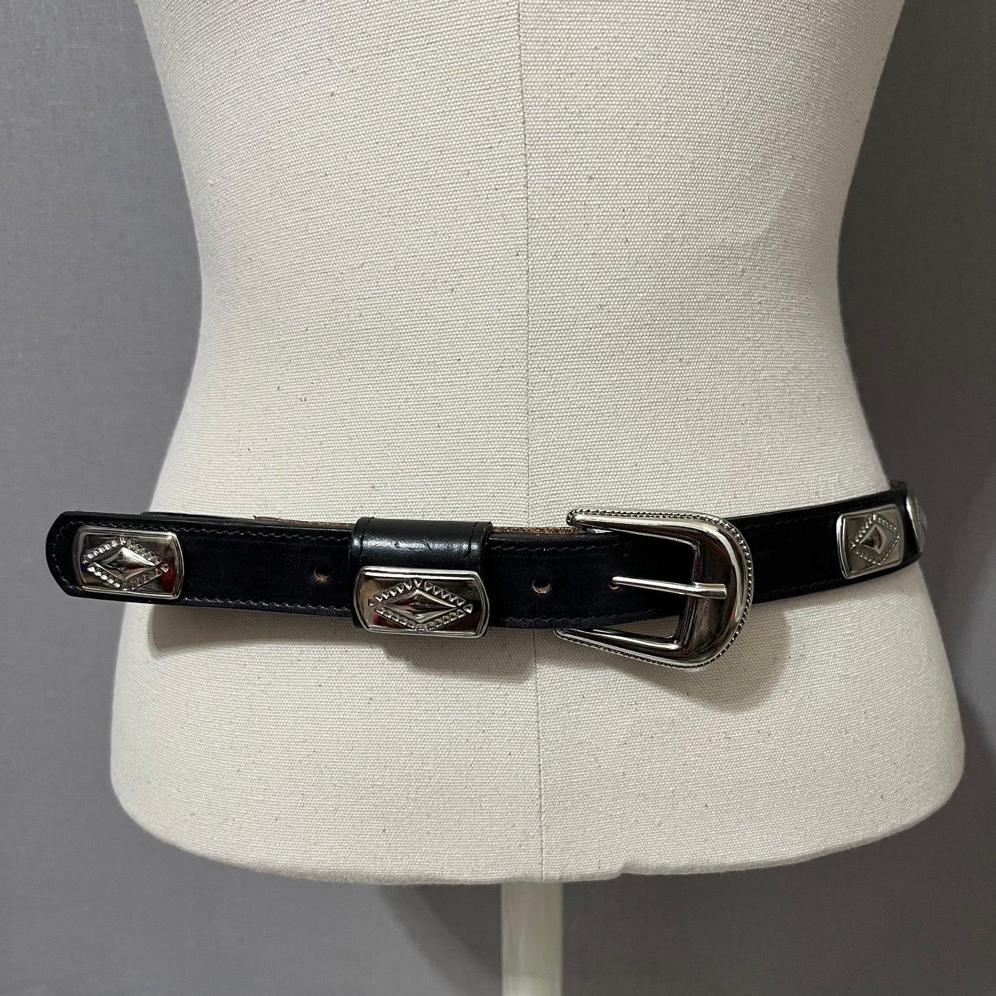 Vintage Black With Silver Metal Skinny Belt Sz- Medium/Large