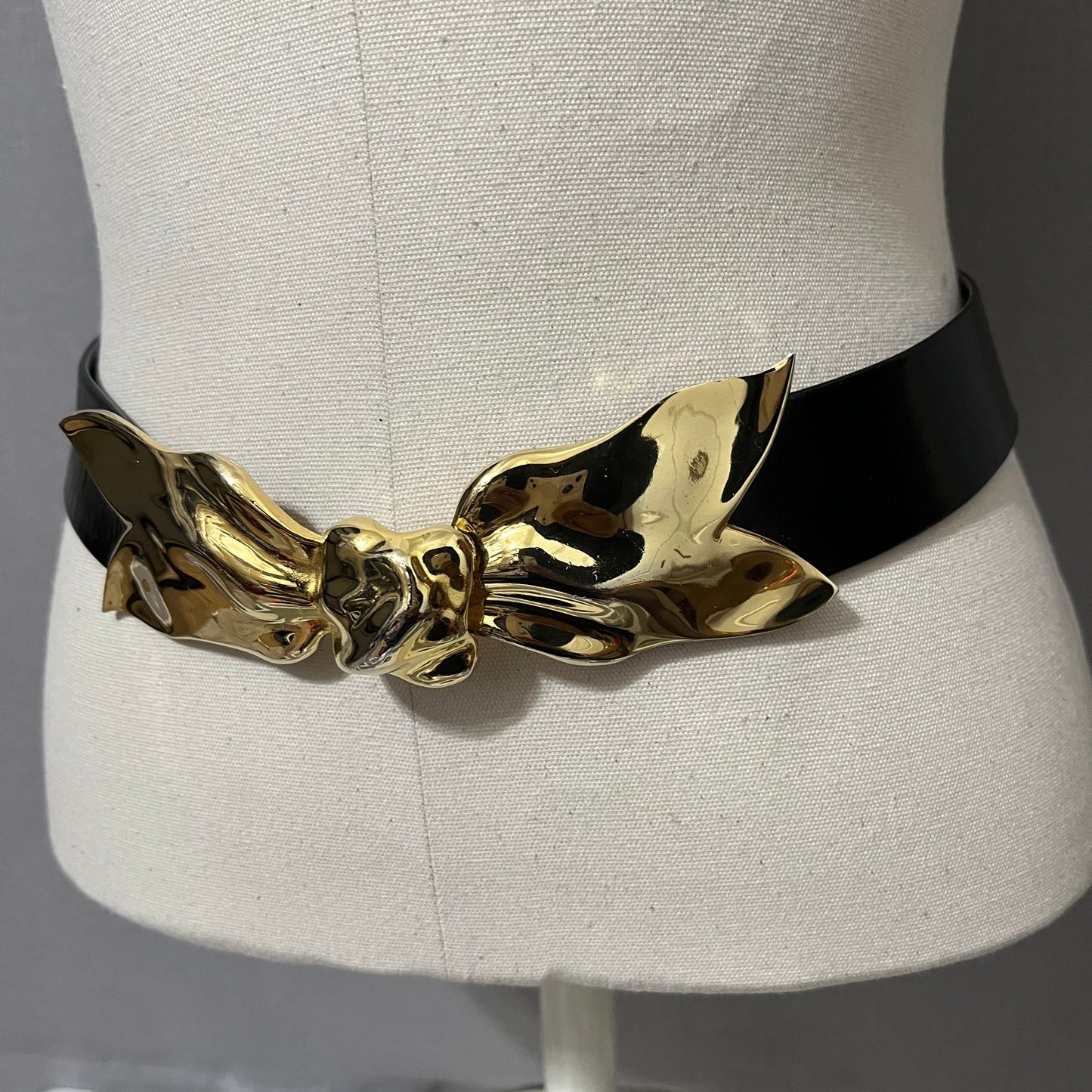 Vintage Black Leather With Gold Floral Buckle Adjustable Belt Sz-Small/Large