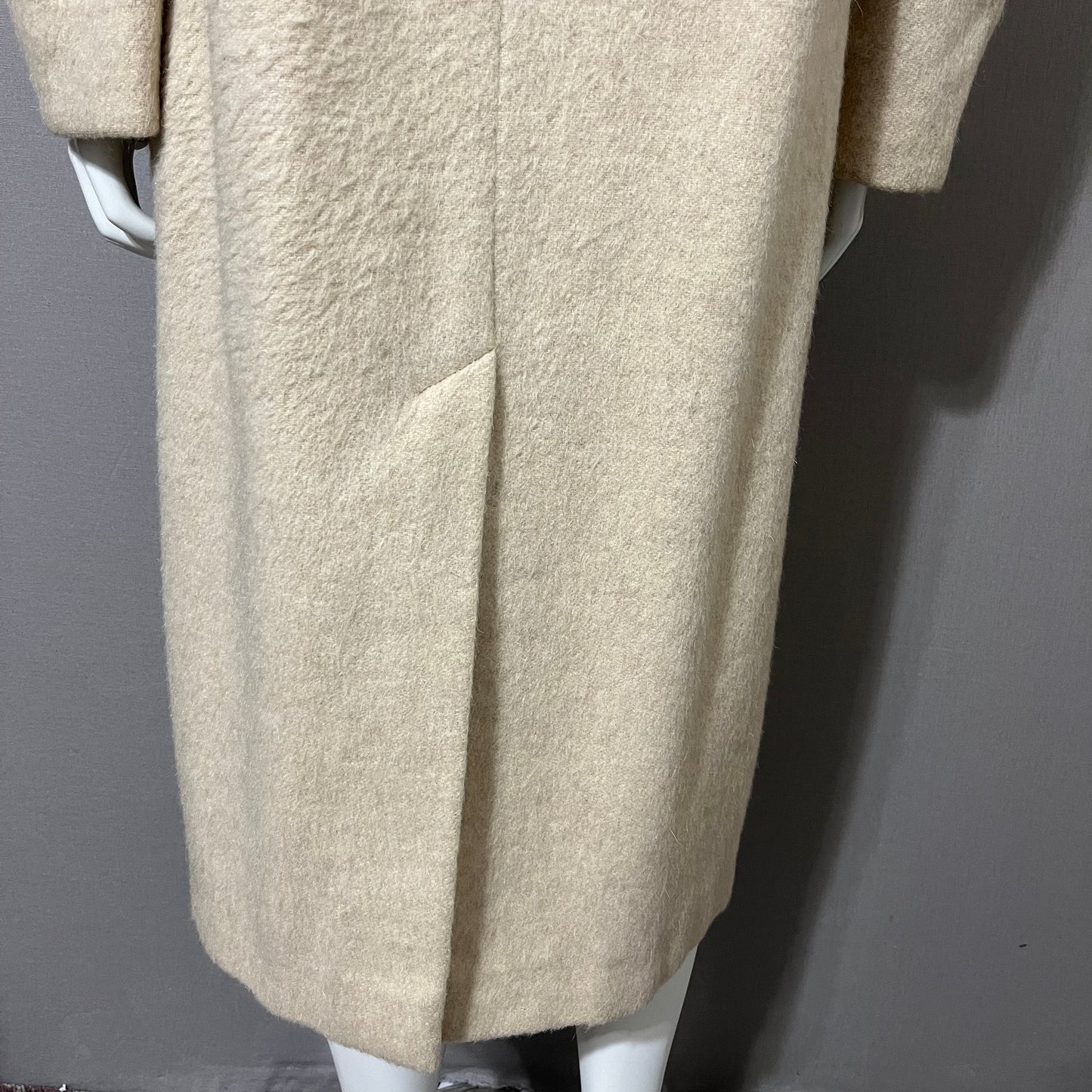 Vintage Anne Klein Wool/Mohair Blend Cream Longline Coat Sz-8